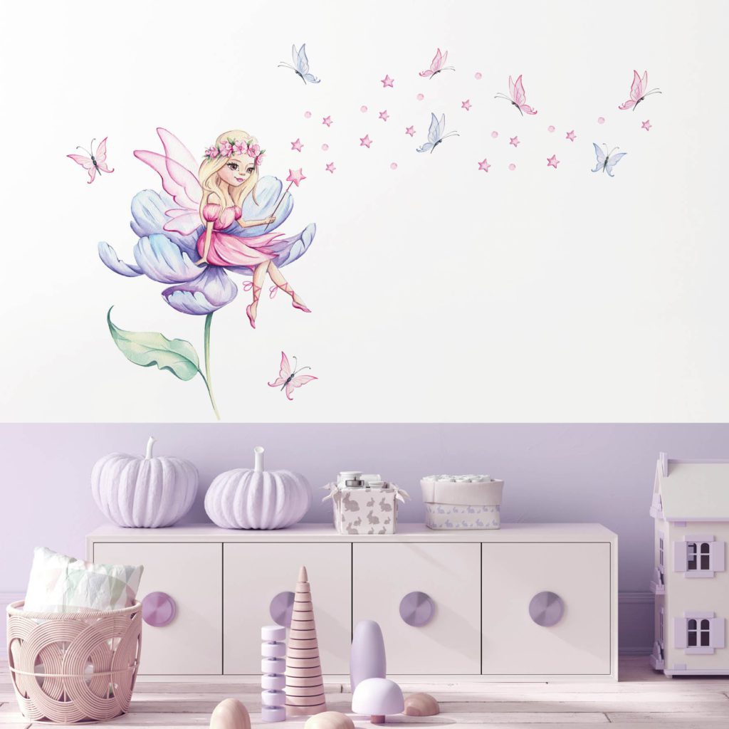 ChatGPT je rekao:

Textile wall stickers "Fairy Tale Purple" featuring fairies, flowers, and butterflies, ideal for decorating a child's room and designed for multiple repositionings.